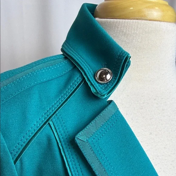 White House Black Market Teal Blazer, Size 6 - Picture 4 of 11